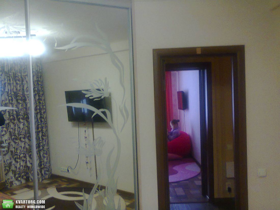 Sell 3-room apartment. Киев,  Березняковская — photo 2
