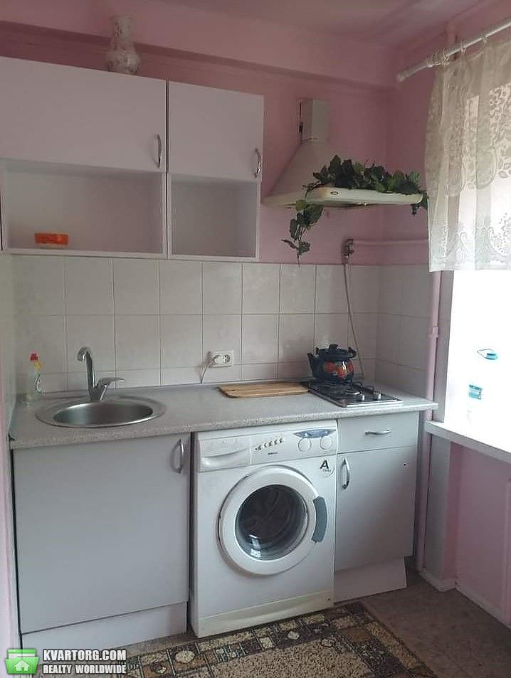 Rent out 1-room apartment. Киев,  Русановская наб — photo 5