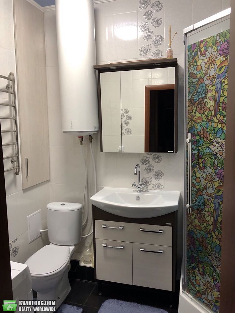 Rent out 1-room apartment. Киев, Урловская — photo 5