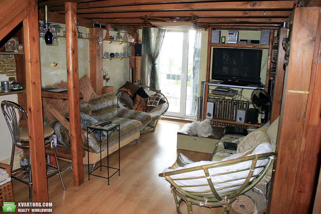 Rent out 3-room apartment. Киев,  Константиновская — photo 4
