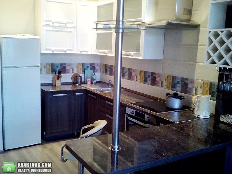 Rent out 2-room apartment. Киев,  Шамрыло — photo 8
