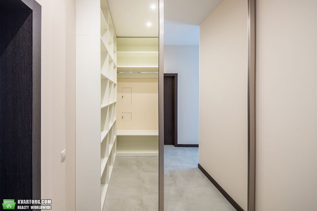 Rent out 2-room apartment. Киев,  Драгомирова — photo 9