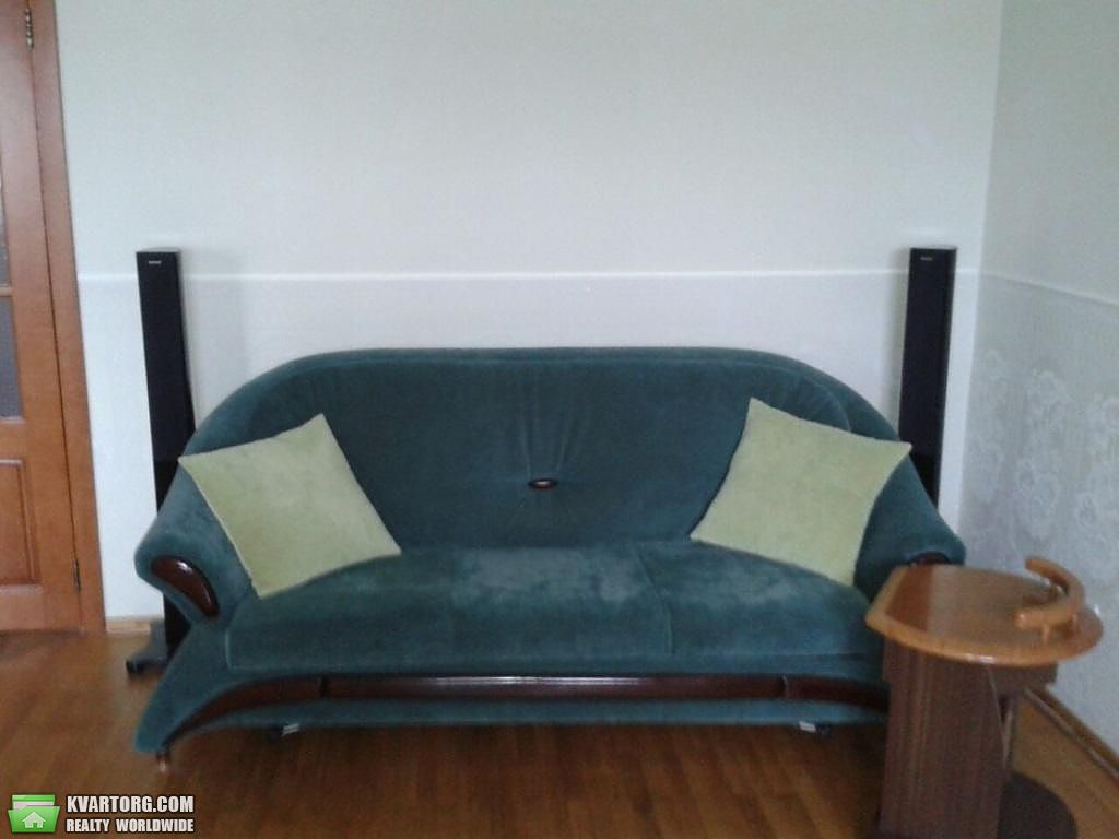 Rent out 2-room apartment. Киев,  Туровская — photo 2