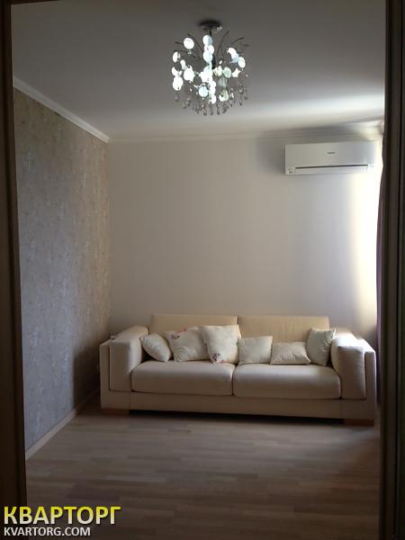Rent out 3-room apartment. Киев,  Краснозвездный пр — photo 2