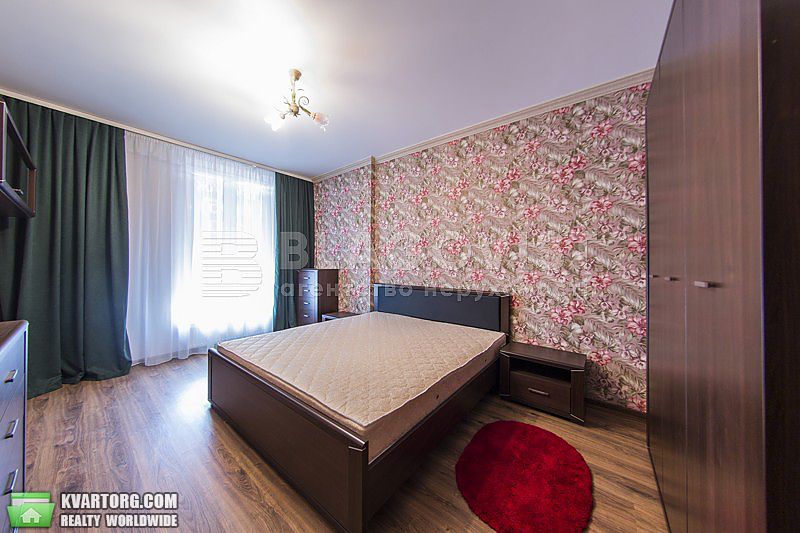 Rent out 2-room apartment. Киев, Вишгородская — photo 3