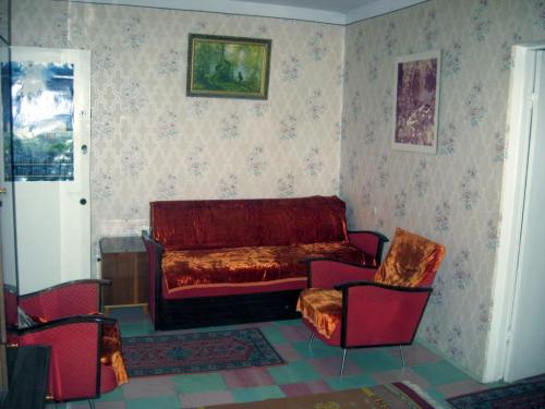 Rent out 3-room apartment. Днепропетровск, Коммунаровская — photo 1