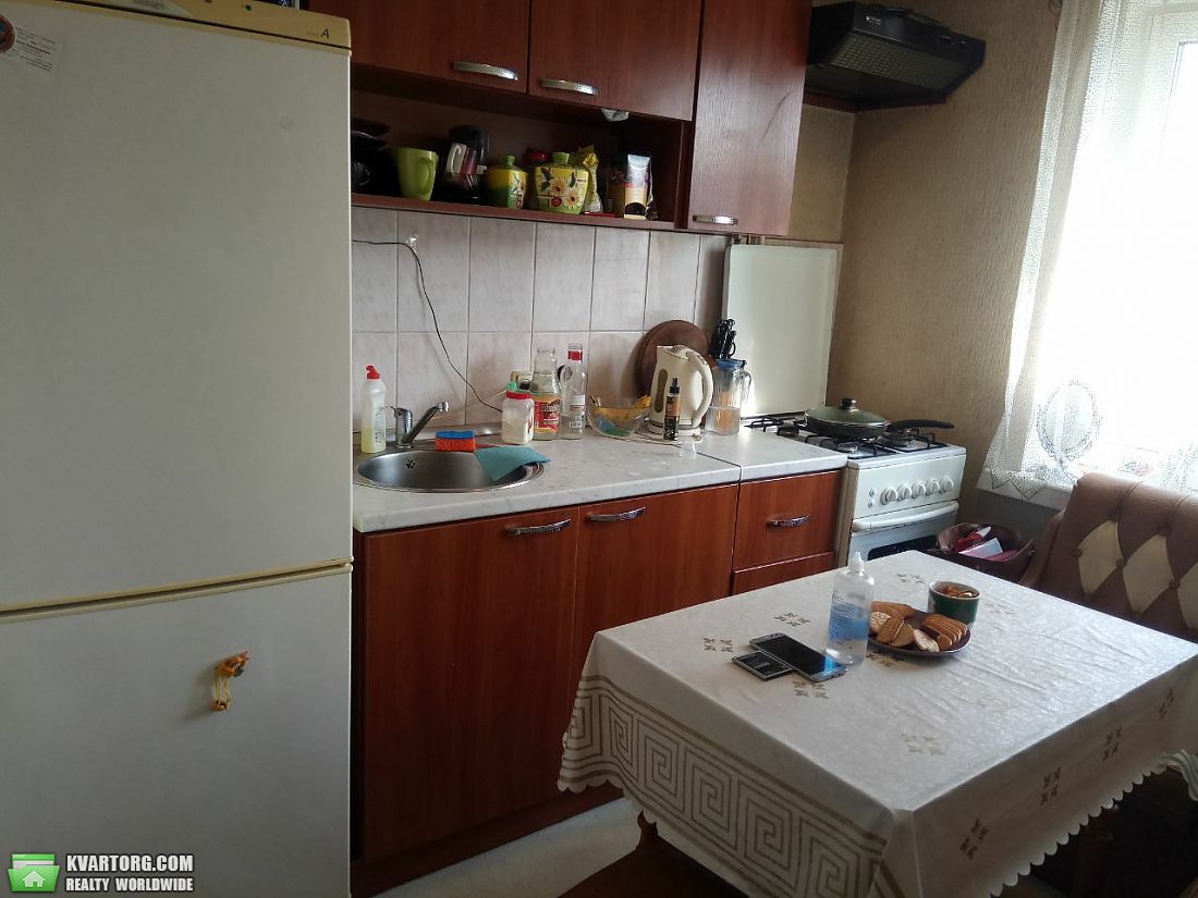 Sell 1-room apartment. Киев,  Петропавловская — photo 1