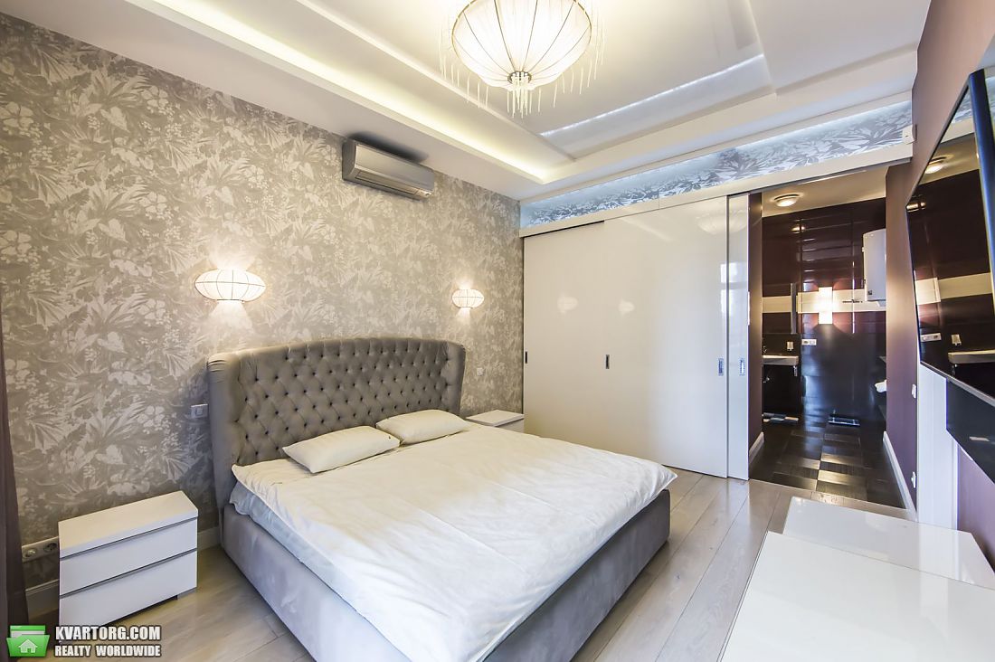 Sell 2-room apartment. Киев,  Крещатик — photo 4