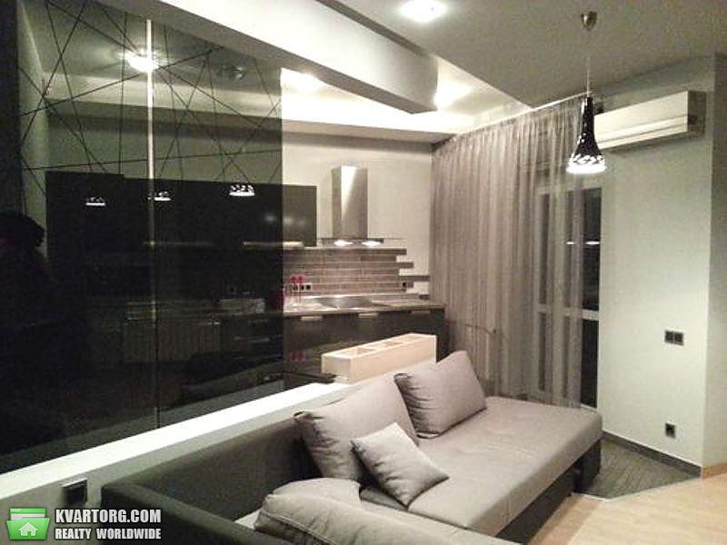 Rent out 1-room apartment. Киев,  Шота Руставели — photo 4
