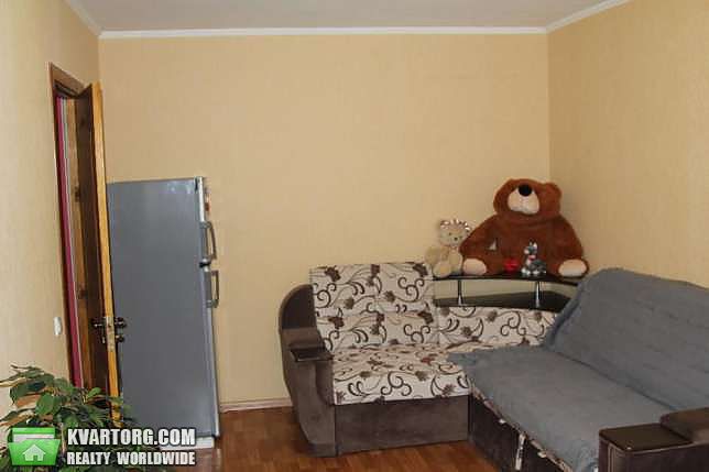 Sell 2-room apartment. Киев,  Новоукраинская — photo 3