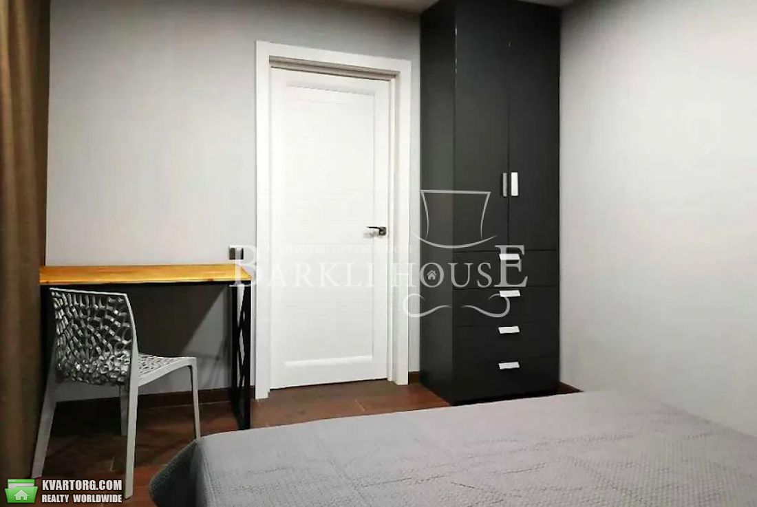 Rent out 2-room apartment. Киев,  Андреевская — photo 6