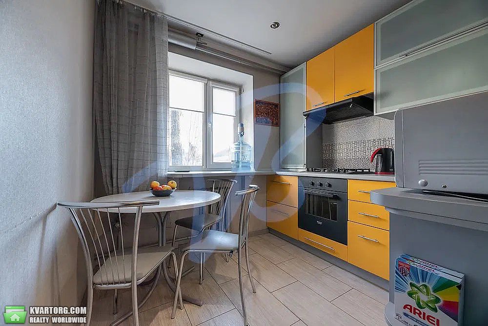 Sell 2-room apartment. Киев,  Старокиевская — photo 1