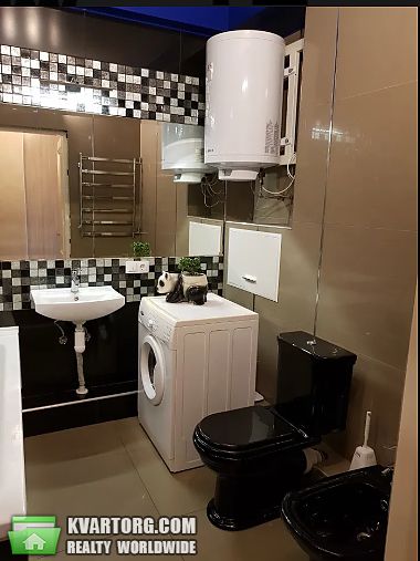 Rent out 1-room apartment. Киев,  Олевская — photo 2