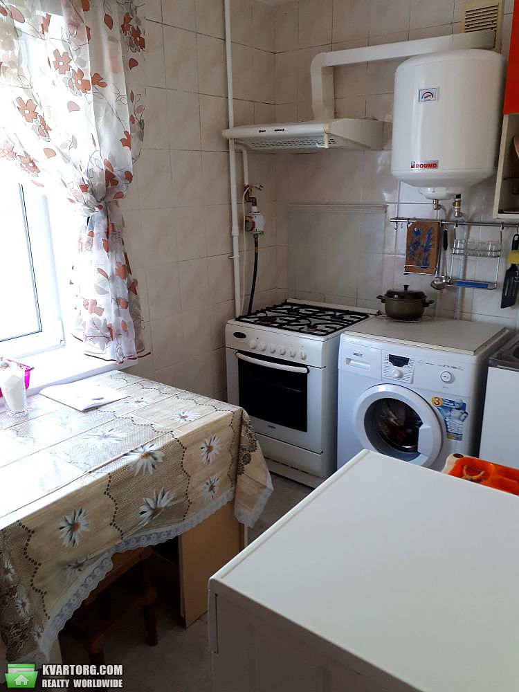 Rent out 2-room apartment. Киев, Грекова — photo 2