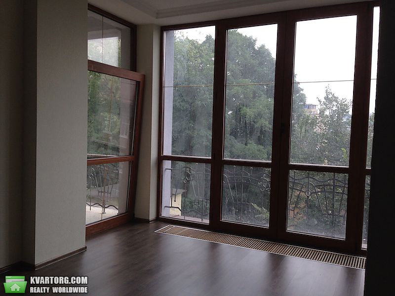 Rent out office. Киев, паторжинского — photo 1