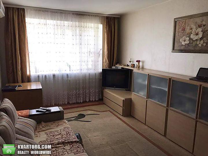 Rent out 2-room apartment. Киев,  Волго-Донская — photo 1