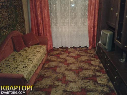 Rent out 2-room apartment. Киев, Юности — photo 2
