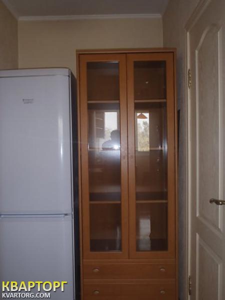 Rent out 1-room apartment. Киев, Эрнста — photo 9