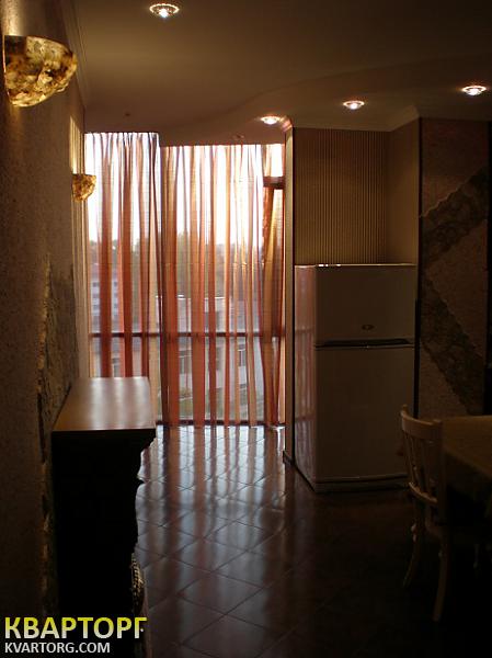 Rent out 2-room apartment. Одесса,  Говорова — photo 1