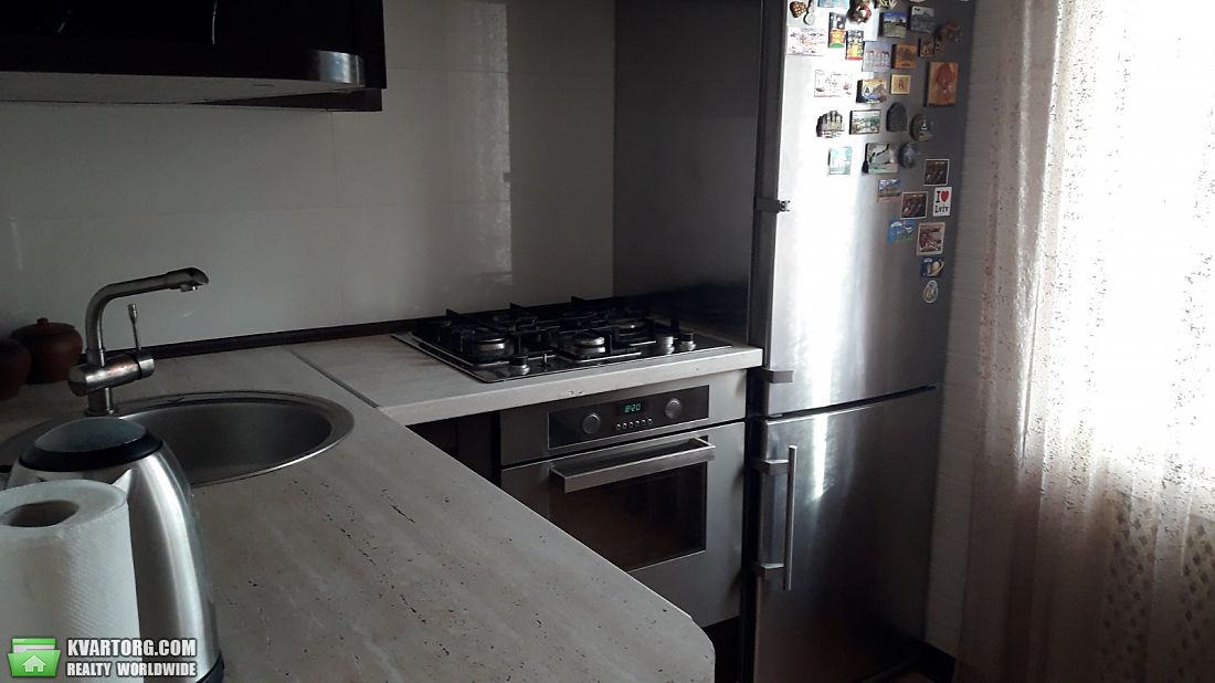 Rent out 2-room apartment. Киев,  Дегтяревская — photo 5
