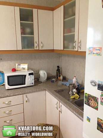 Rent out 3-room apartment. Киев,  Львовская — photo 1