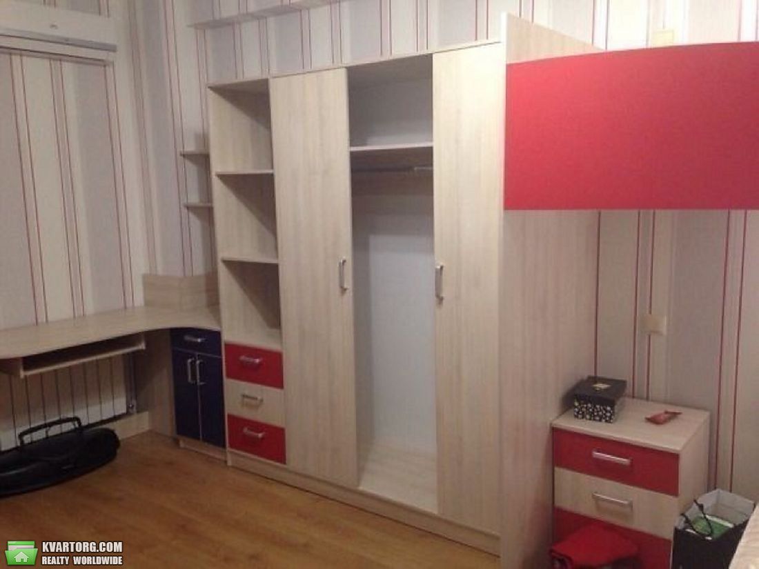 Rent out 3-room apartment. Киев, Ернста — photo 4