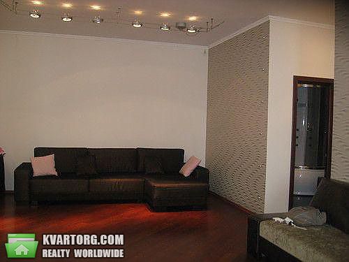 Rent out 3-room apartment. Киев,  Щорса — photo 2