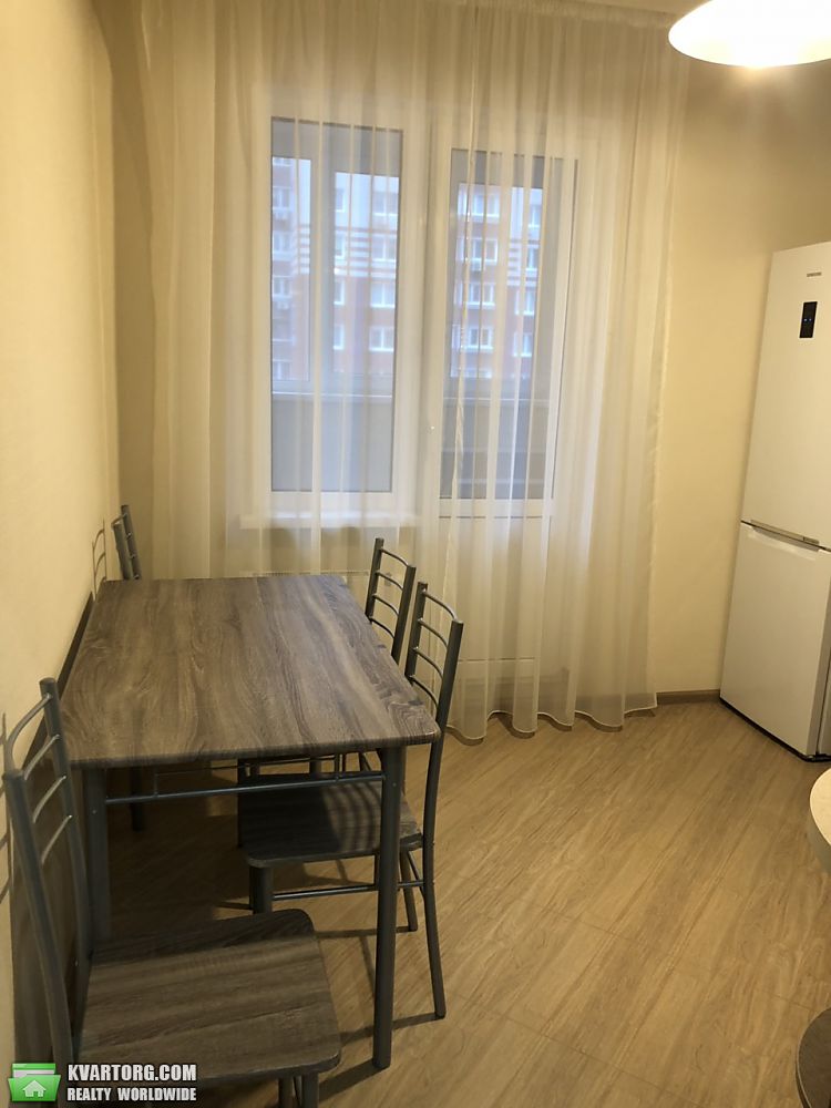 Rent out 1-room apartment. Киев, Русовой — photo 4