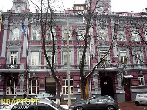 Rent out 2-room apartment. Киев,  Владимирская — photo 1