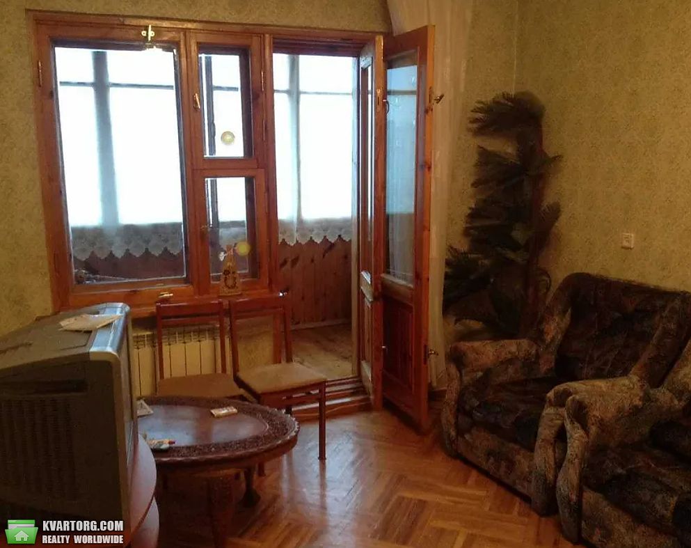Rent out 2-room apartment. Киев, Срибнокильская — photo 5