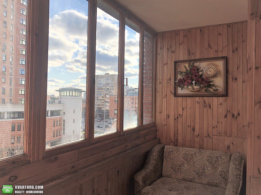 Rent out 3-room apartment. Киев,  Леси Украинки бульв. — photo 4