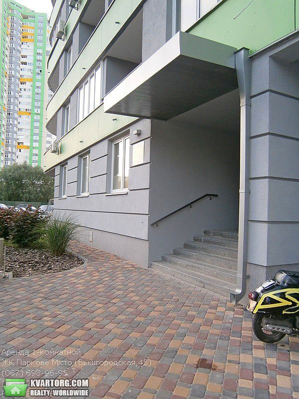 Rent out 1-room apartment. Киев,  Вышгородская — photo 10