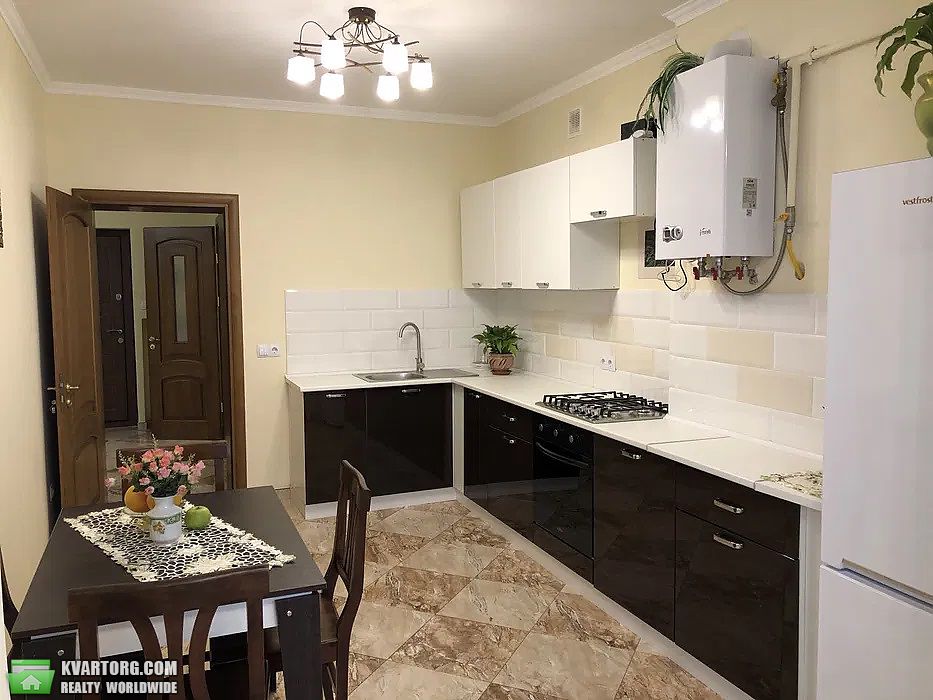 Rent out 1-room apartment. Львов, Червоної Калини — photo 6