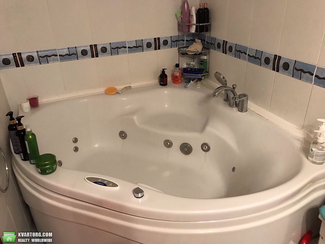 Rent out 3-room apartment. Киев, Леси Украинки бульв. — photo 7
