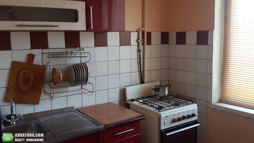 Rent out 1-room apartment. Киев,  Вершигоры — photo 3