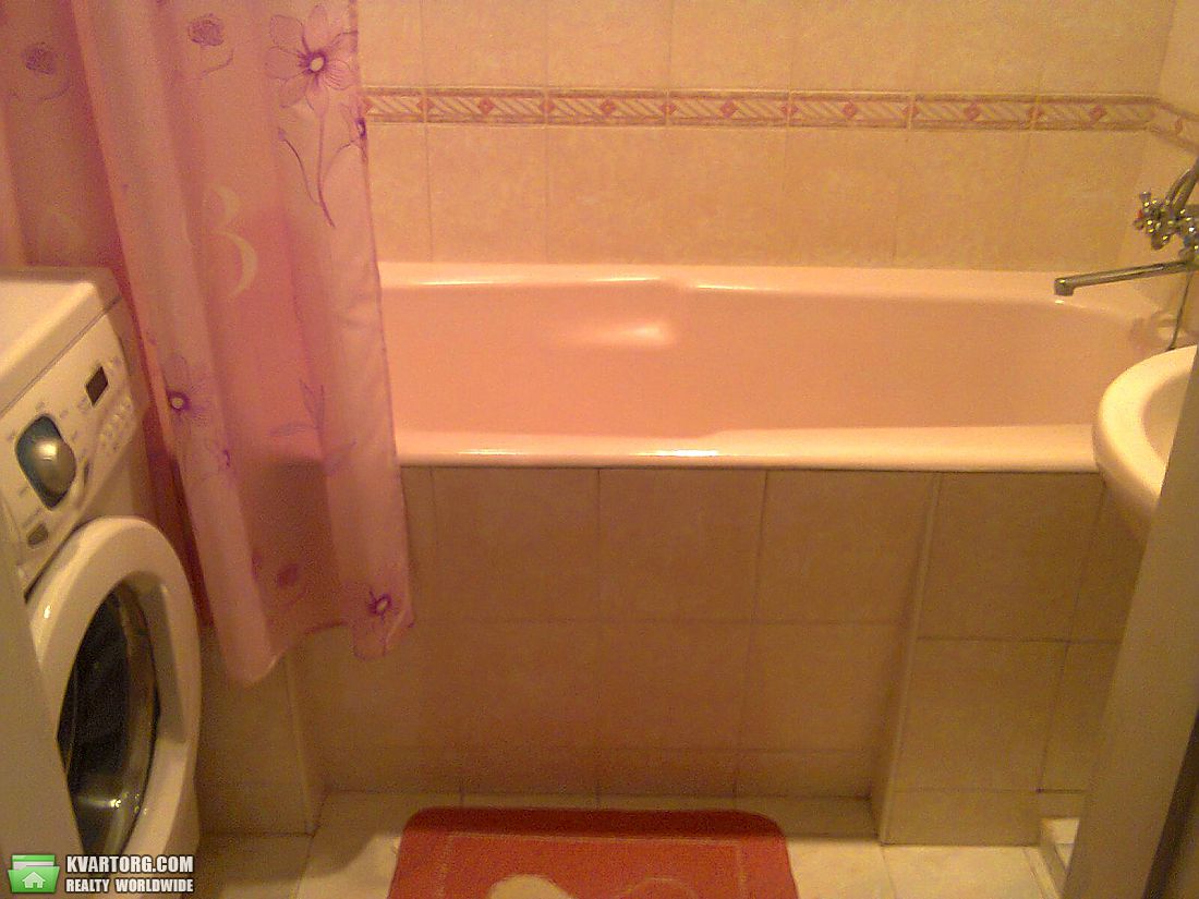 Rent out 2-room apartment. Киев,  Крещатик — photo 5