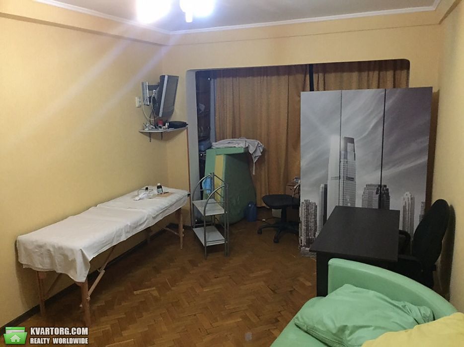 Sell 3-room apartment. Киев,  Энтузиастов — photo 1