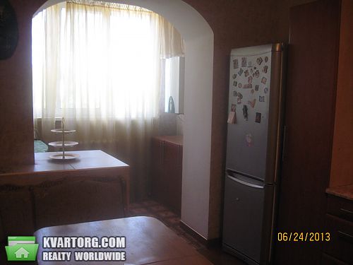 Rent out 3-room apartment. Днепропетровск, Набережная победы — photo 6