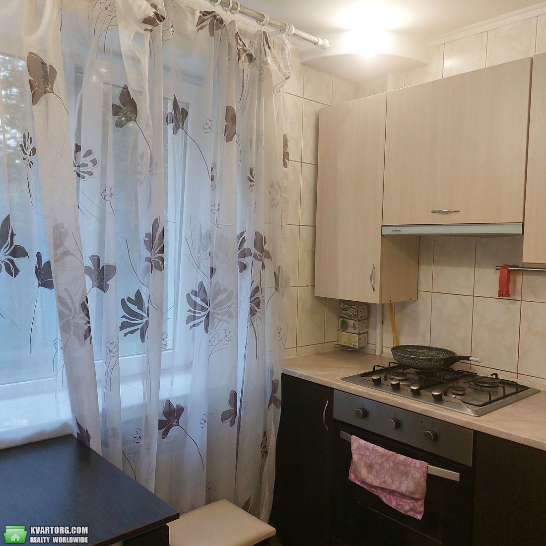 Rent out 2-room apartment. Киев,  Салютная — photo 8
