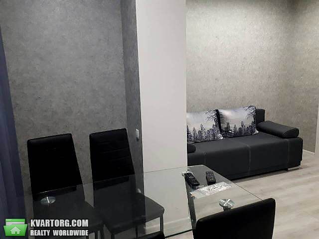 Rent out 2-room apartment. Днепропетровск,  Жуковского — photo 2