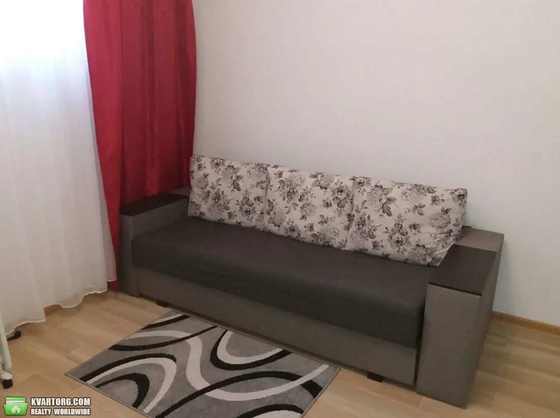 Rent out 1-room apartment. Львов, Тарнавського — photo 3
