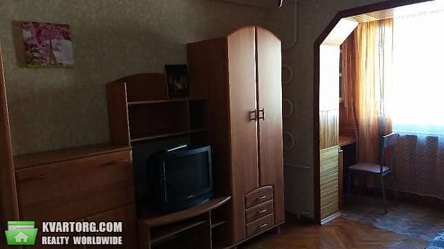 Rent out 3-room apartment. Киев,  Бучмы — photo 6