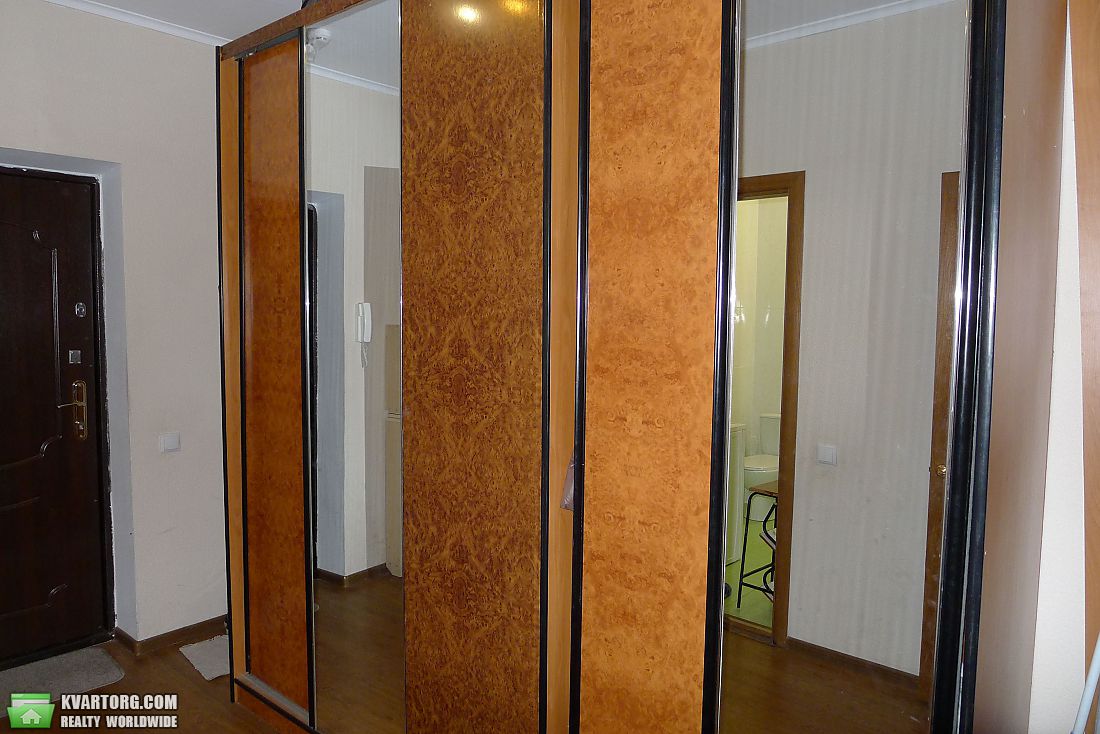 Rent out 1-room apartment. Киев, Воскресенская — photo 6