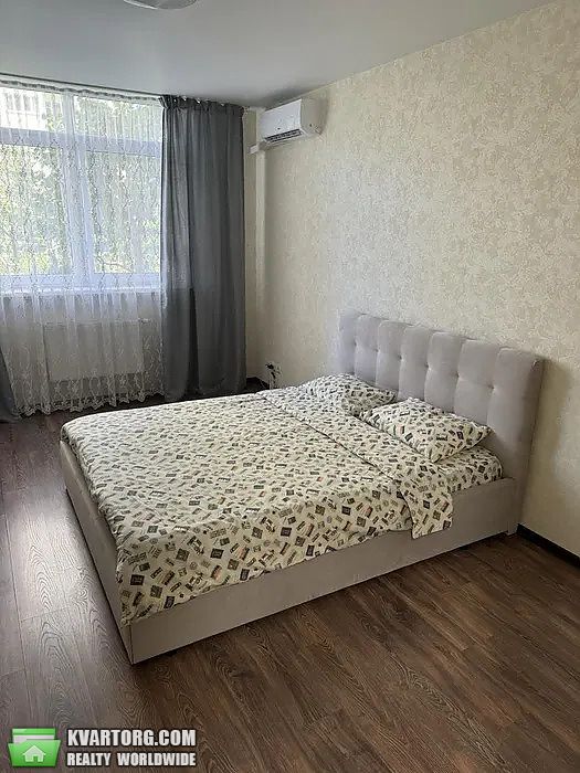Rent out 1-room apartment. Киев,  Воскресенская — photo 4