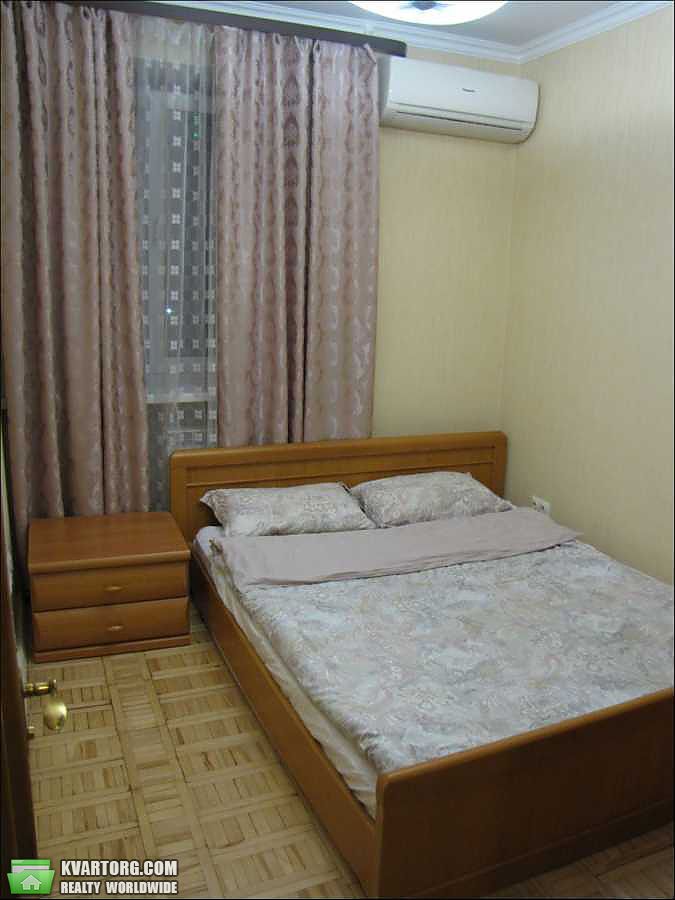 Rent out 2-room apartment. Киев,  Федорова — photo 1