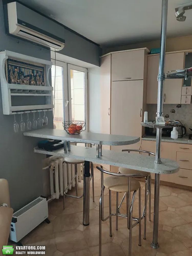 Rent out 1-room apartment. Киев, Андрія Головка — photo 8