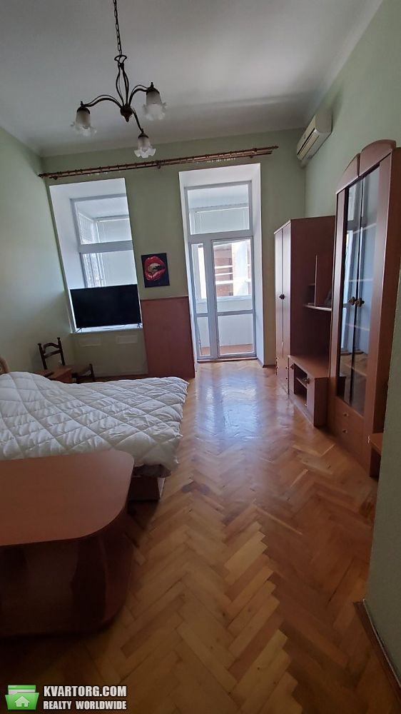 Rent out 1-room apartment. Киев, Волошская — photo 7