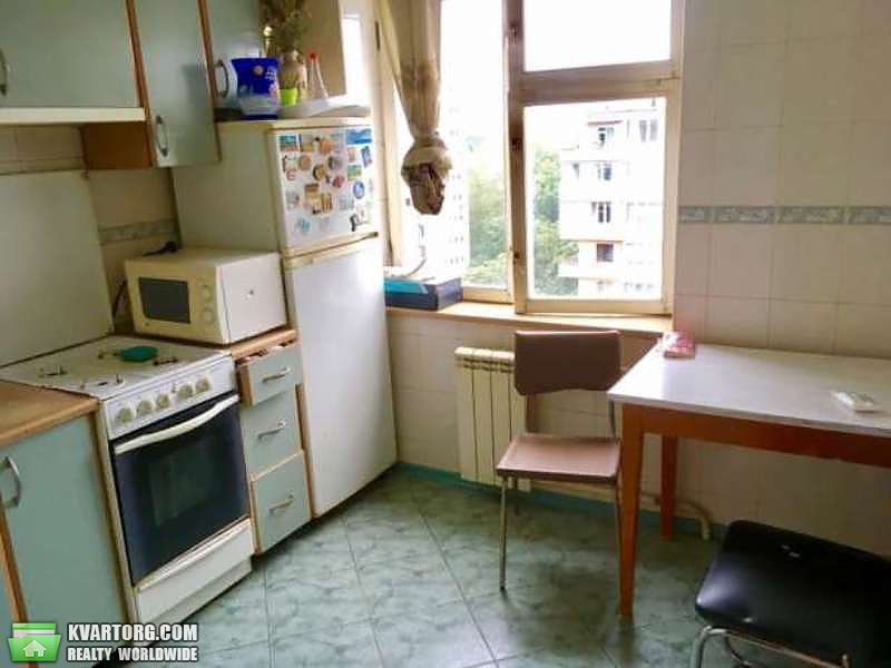 Sell 3-room apartment. Киев,  Булаховского — photo 5