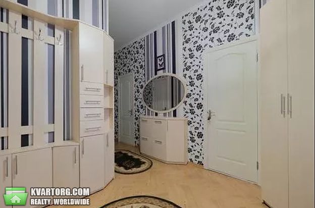 Rent out 3-room apartment. Киев,  Туровская — photo 8