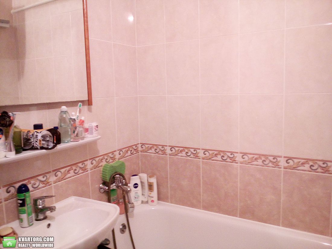 Rent out 1-room apartment. Киев,  Дегтяревская — photo 3